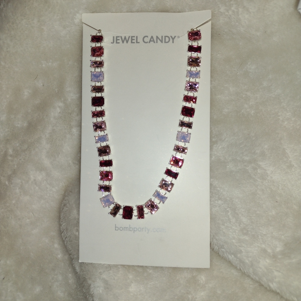 Necklace - Picture 6 of 8
